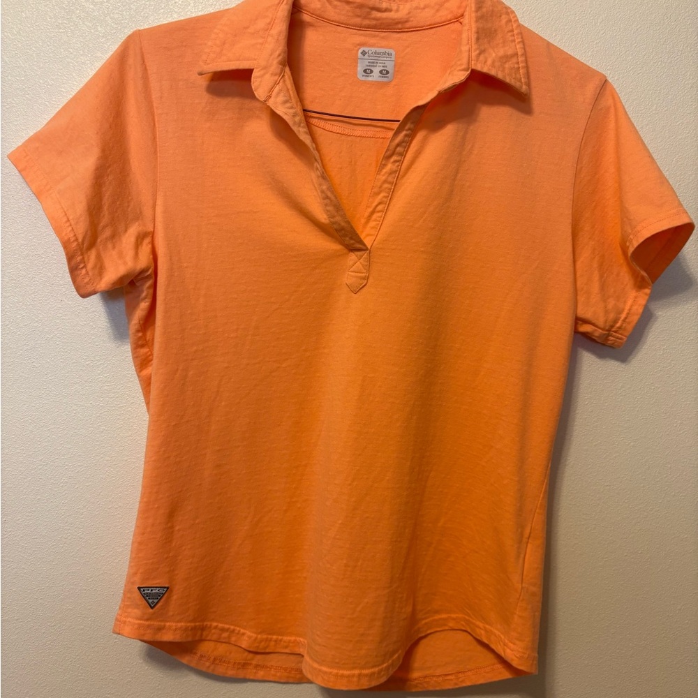 Columbia Women's Vibrant Orange Short Sleeve Top